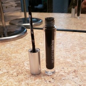 Wunderbrow in jet black